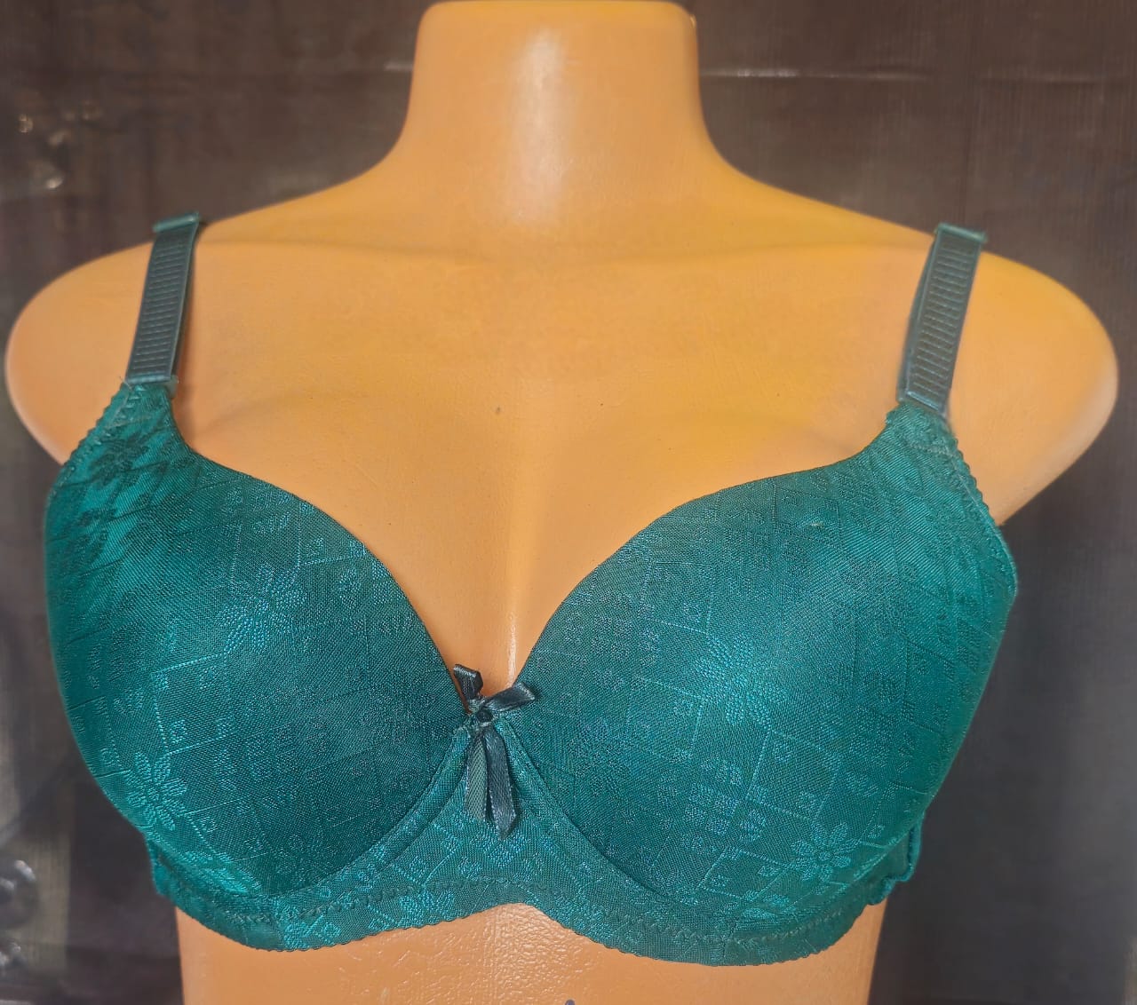 Smooth sparkling bra